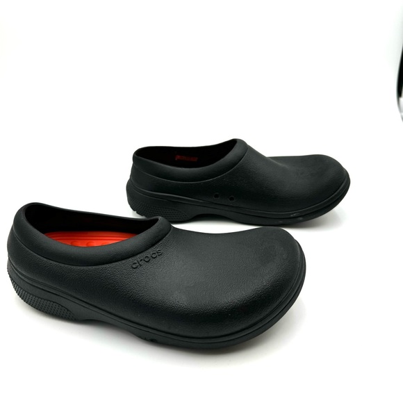 CROCS ON THE CLOCK LITERIDE™ SLIP RESISTANT WORK SLIP-ON size 8 SMALL fit like a - Picture 2 of 8
